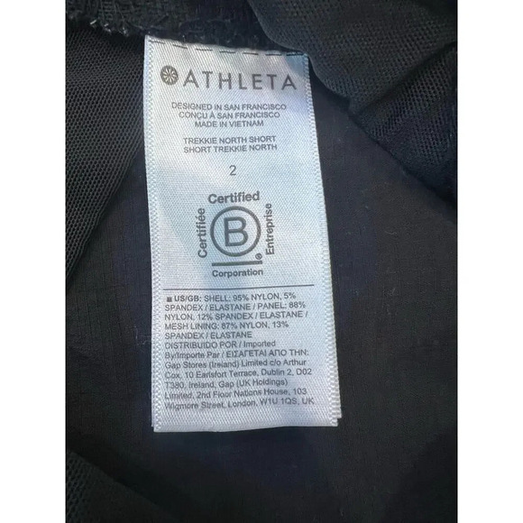 Athleta TREKKIE NORTH MID RISE SHORT - Picture 7 of 7